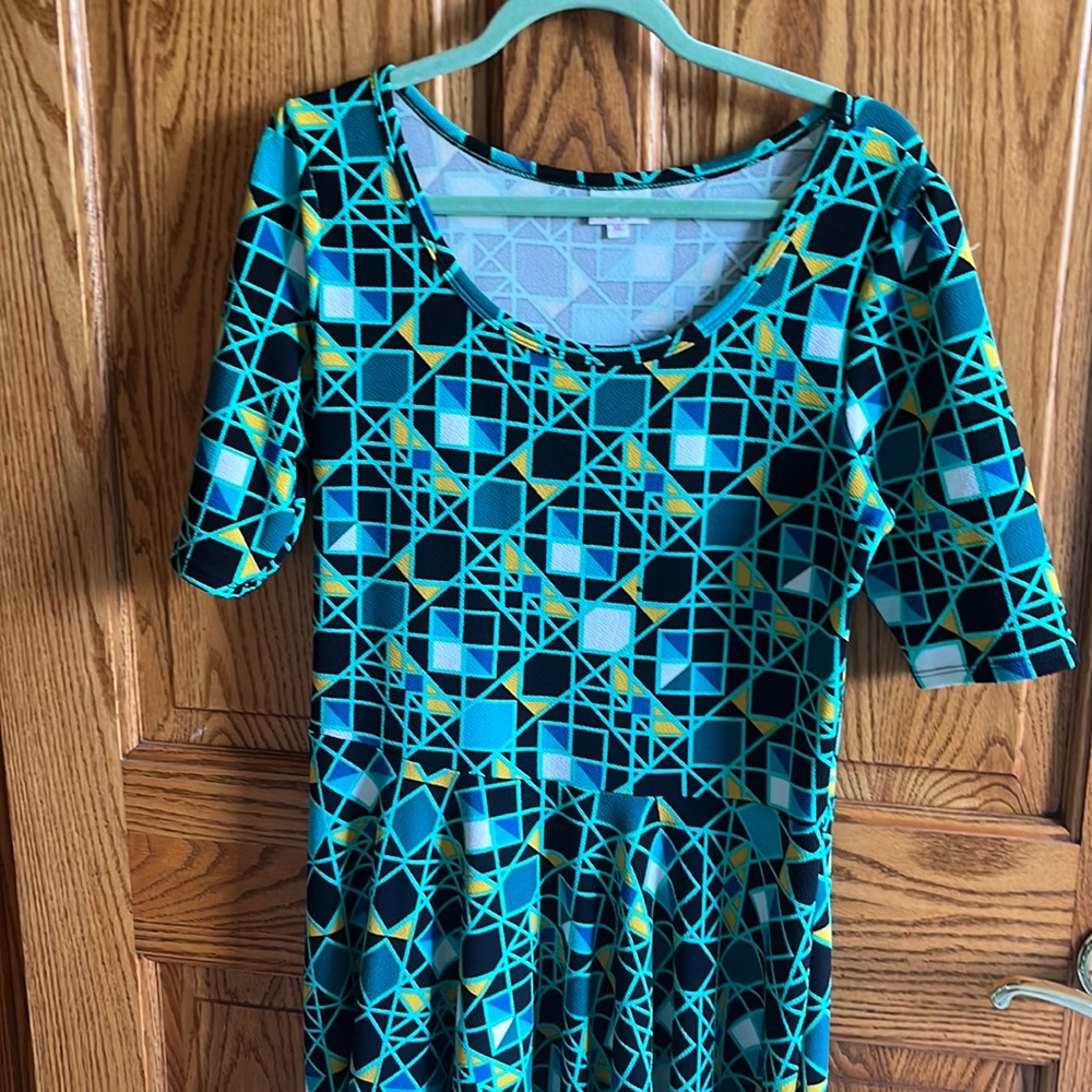 LuLaRoe geometric Cream/Blue/Black/Yellow/White dress size XL